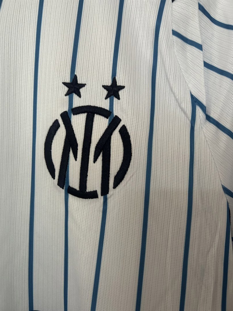seconda maglia Inter 2026/27 dettaglio laterale