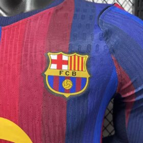 Maglia Barcellona Home Manica Lunga 2026/27 — Dettaglio finiture