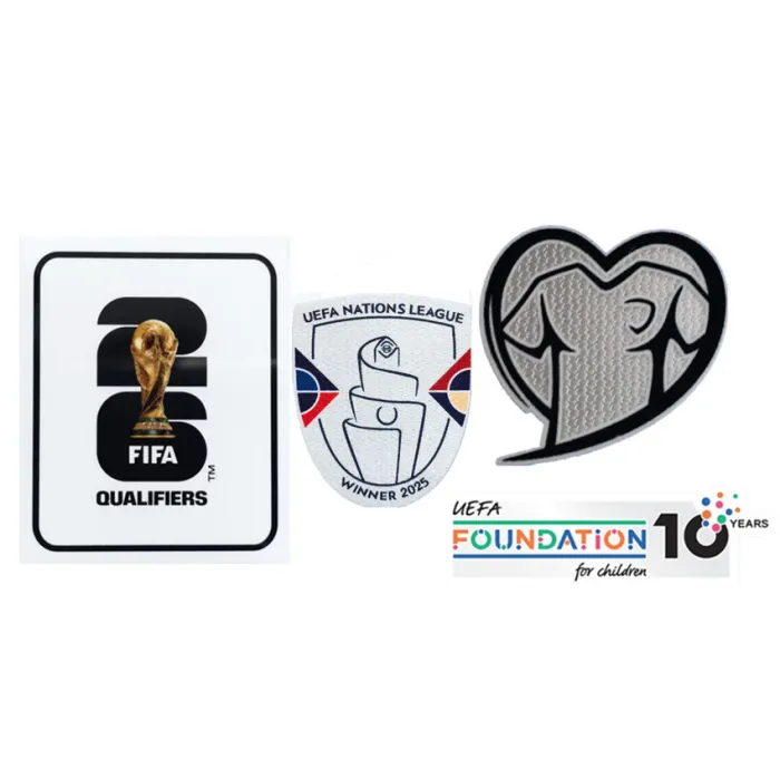 Patch qualificazioni europee + scudetto sul petto