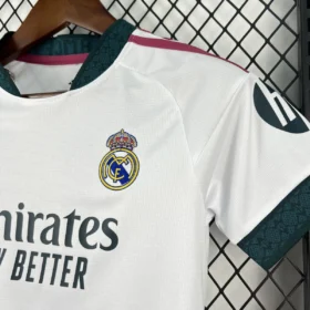 Completo Real Madrid bambino home 2026/27 – vista 3