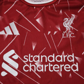 camiseta Liverpool manica lunga 2026/27 - vista 4