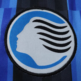 Camiseta Atalanta Home 2026/27 dettaglio stemma