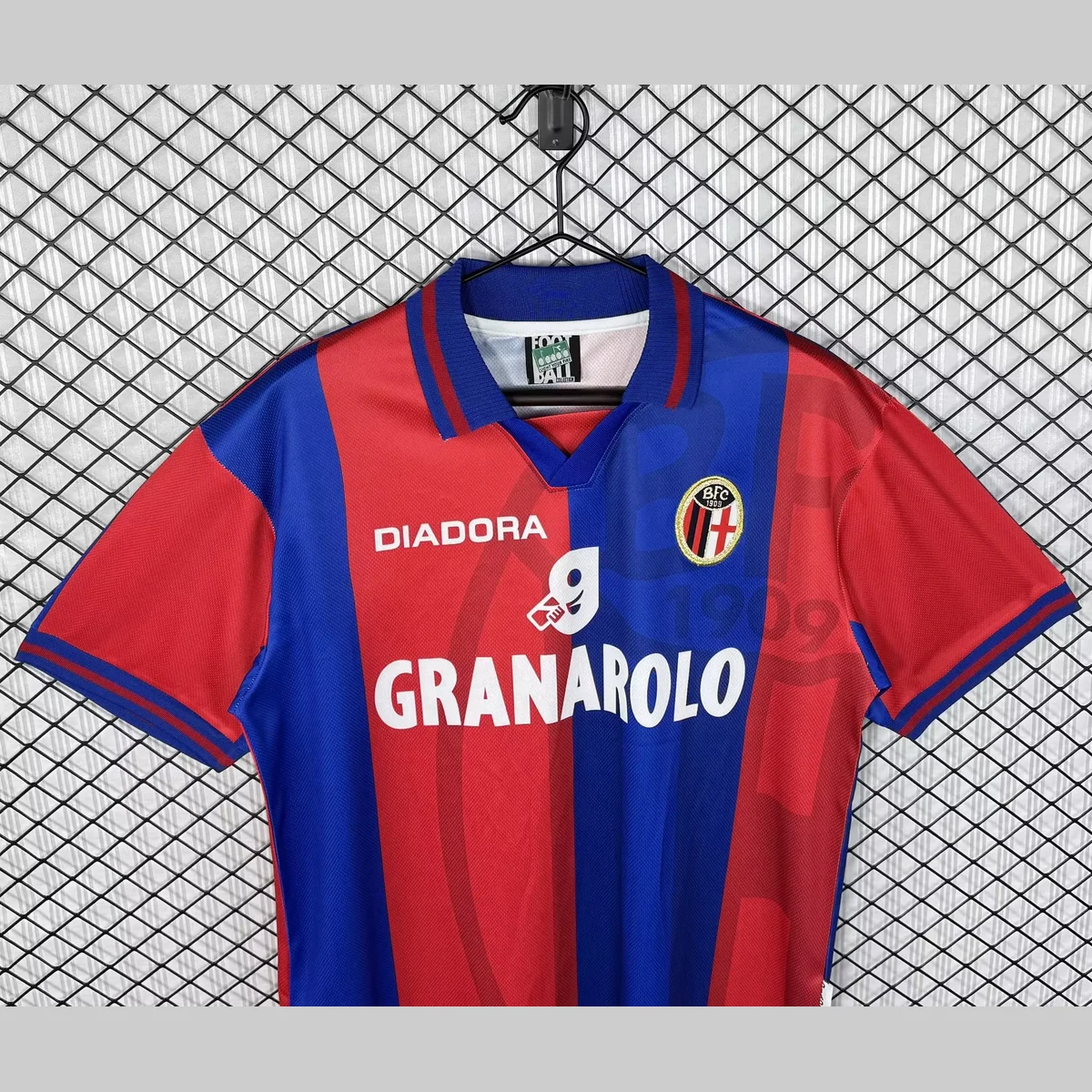 Camiseta Bolonia 1997/98 – detalle 1