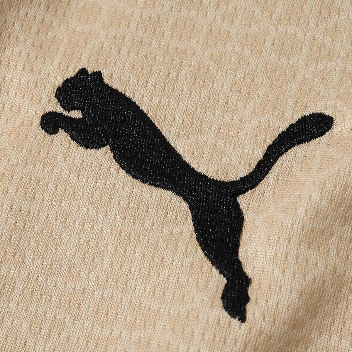 questa divisa detalle