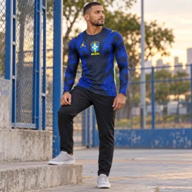 Camiseta Brasil Manga Larga 2026/27 – Segunda Equipación – Jugador – modelo virtual; pantalones y calzado no incluidos