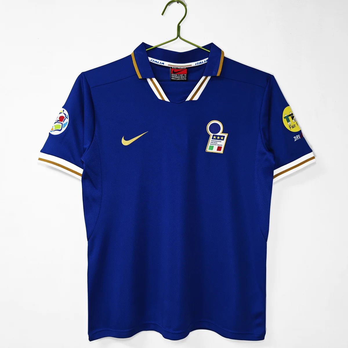 Camiseta Italia 1996 – frontal