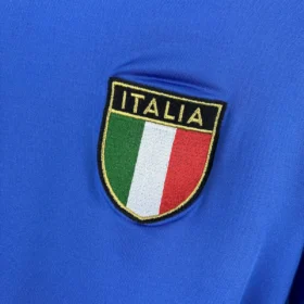 Camiseta Italia 2000 Manga Larga Retro – Primera Equipación — Detalle del producto