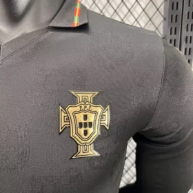 Camiseta Portugal Negra Manga Larga 2026 – Jugador — Detalle del producto
