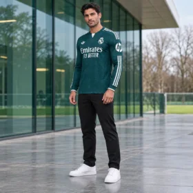 Seconda Maglia Real Madrid 2026/27 – Manica Lunga Versione Giocatore – presentazione con modello virtuale; pantaloni e scarpe non inclusi