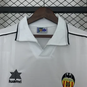 Camiseta Valencia 1996/97 Retro – Primera Equipación — Detalle del producto