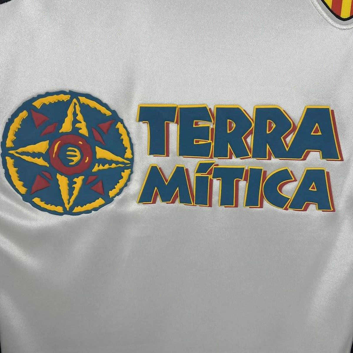 Camiseta Valencia 2000/01 – detalle 2