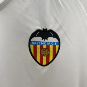Camiseta Valencia 2006/07 Retro – Primera Equipación — Detalle del producto