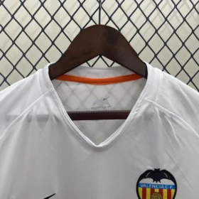 Camiseta Valencia 2006/07 Retro – Primera Equipación — Detalle del producto