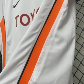 Camiseta Valencia 2006/07 Retro – Primera Equipación — Detalle del producto