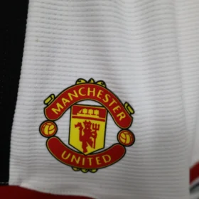 Pantaloncini Manchester United home 2026/27 – vista 3