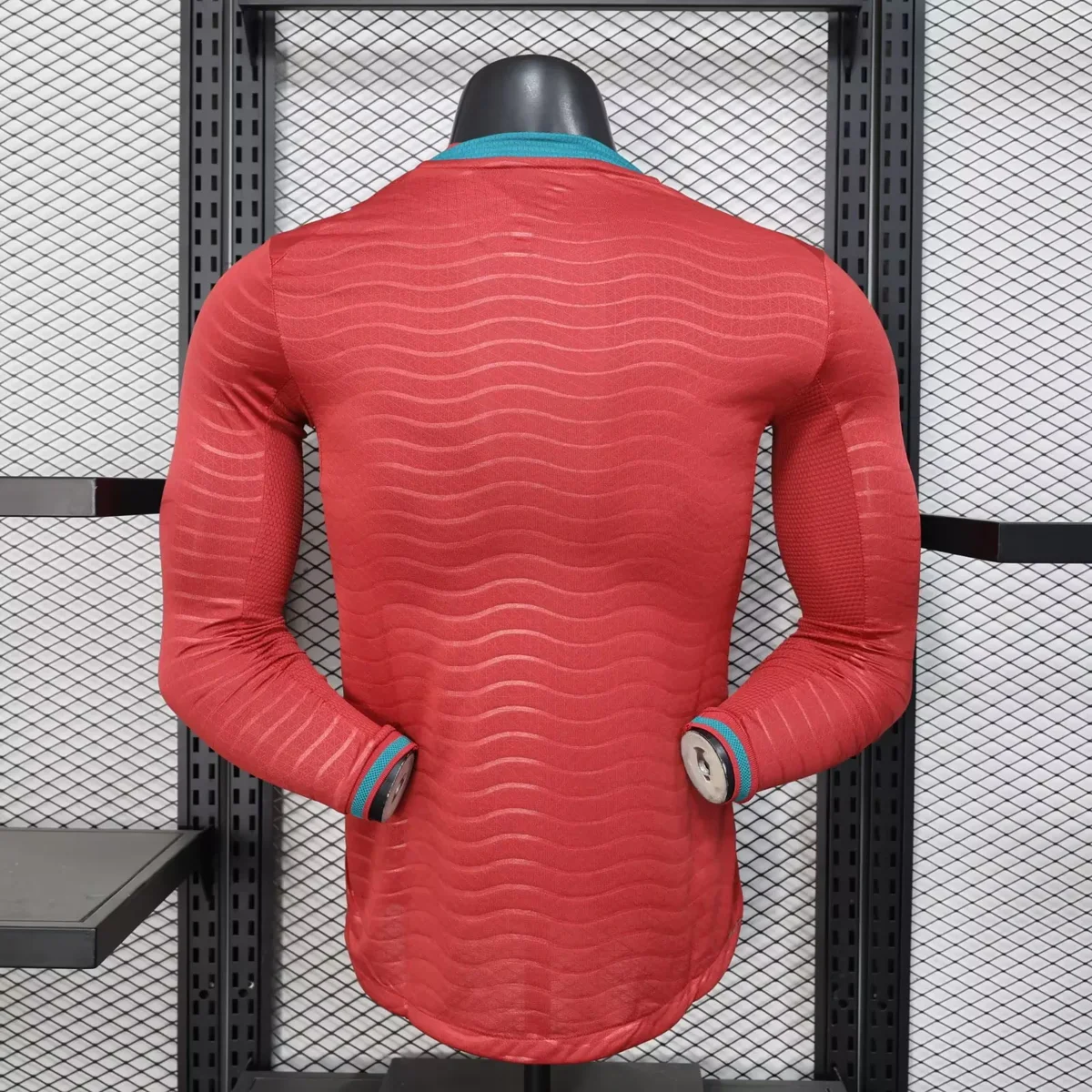 Camiseta Portugal Roja Manga Larga 2026 versión jugador – espalda