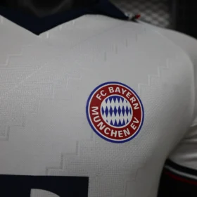 Camiseta Bayern Múnich 2026/27 – Segunda Equipación — Detalle del producto