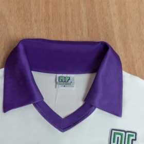 Camiseta Fiorentina 1983/85 Retro – Segunda Equipación — Detalle del producto