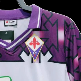 Camiseta Fiorentina 1992/93 Retro – Segunda Equipación — Detalle del producto