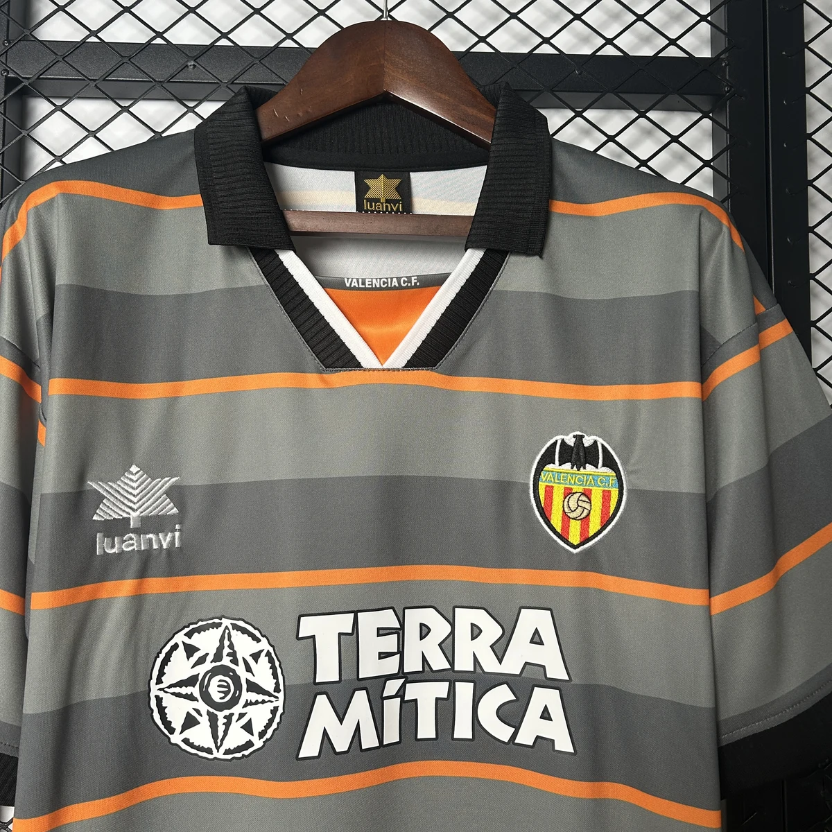 Camiseta Valencia 1999/00 – detalle 2