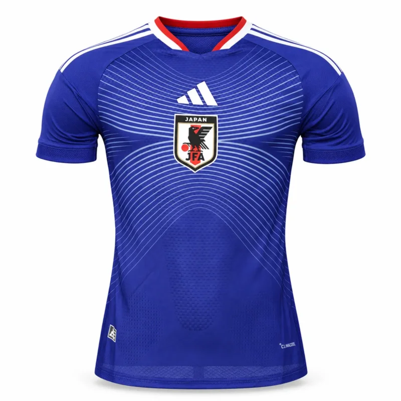 Prima Maglia Giappone 2026/27 Versione Giocatore — vista frontale, presentazione commerciale