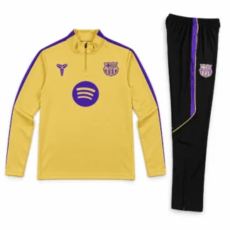 Chándal Barcelona infantil amarillo 2026/27 – presentación virtual: frontal de la parte superior y pantalón frontal doblado