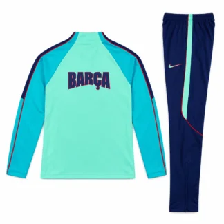 Chándal Barcelona turquesa 2026/27 – presentación virtual: espalda de la parte superior y pantalón frontal o lateral doblado