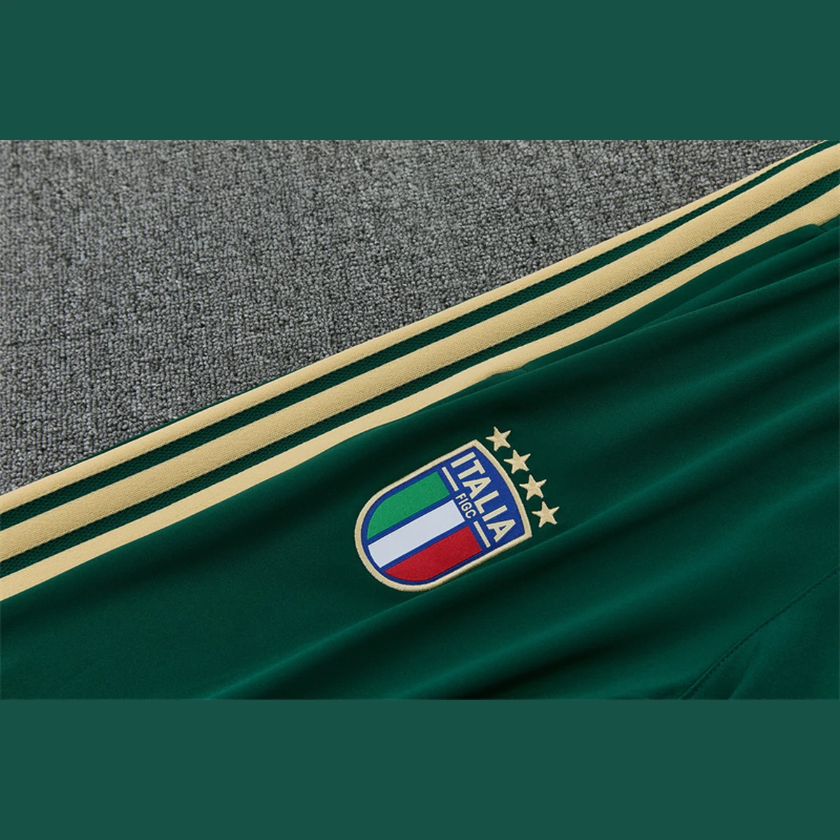 Tuta Italia verde 2026/27 – vista 4