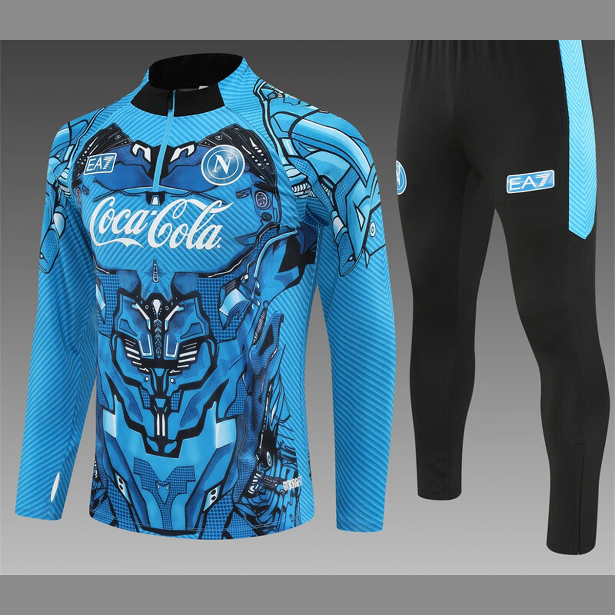 Chándal Napoli niño camuflaje celeste 2025/26 – detalle frontal de la chaqueta y el pantalón