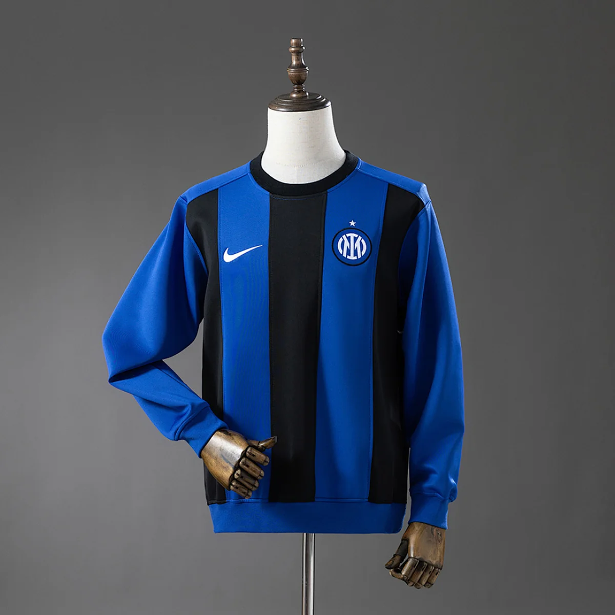 Sudadera Inter Cuello Redondo Rayas Azules y Negras 2025/26 – frontal