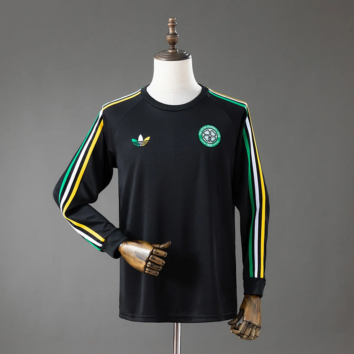 Camiseta Celtic Negra Manga Larga 2026/27 – frontal