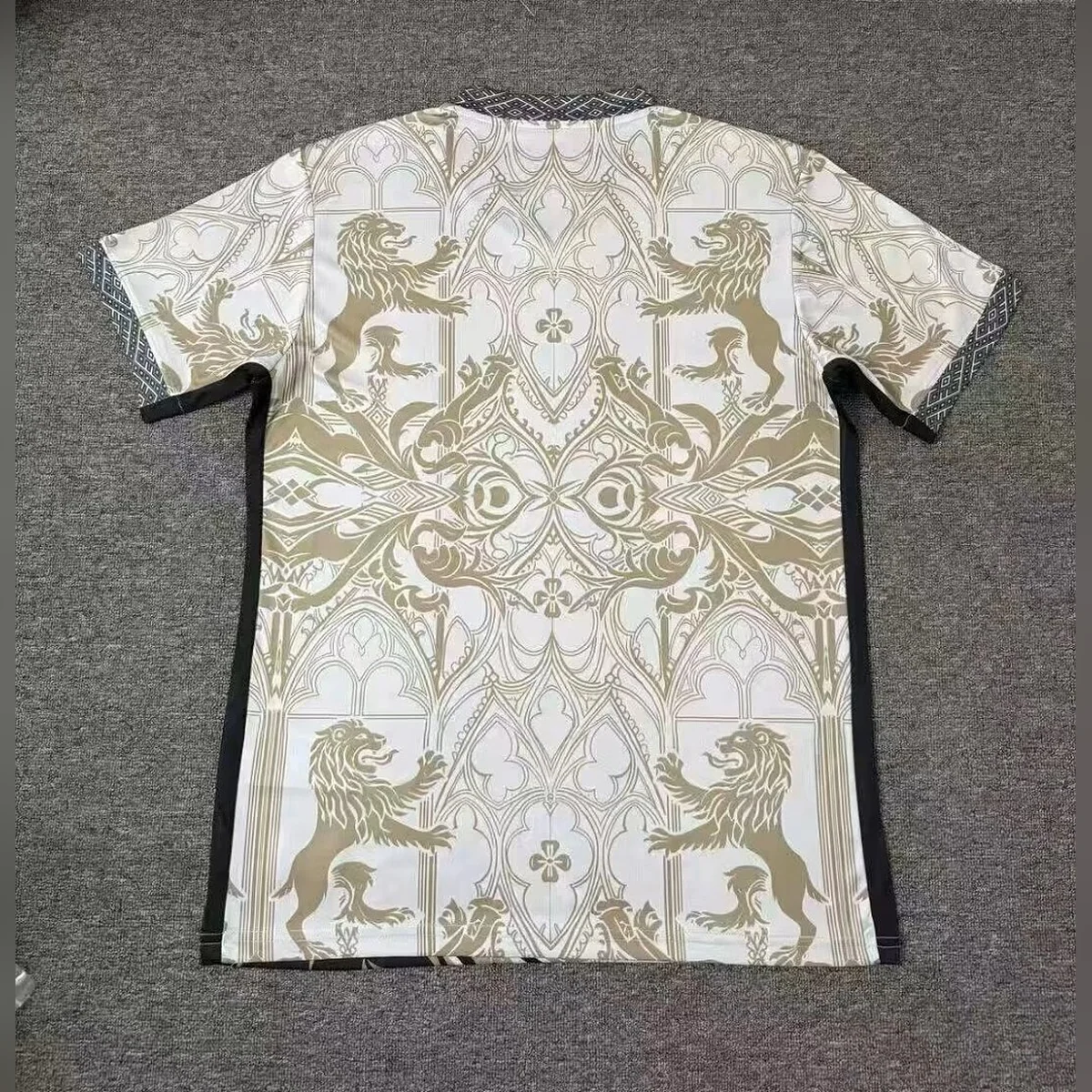 Camiseta Inglaterra Especial León Crema 2026/27 – espalda