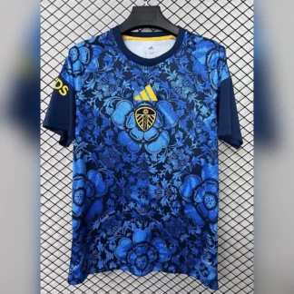 Camiseta Prepartido Leeds United 2026/27 – frontal