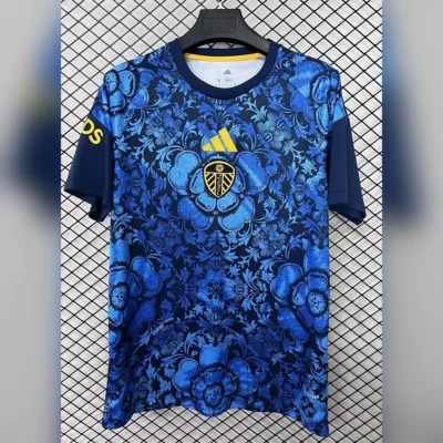 Camiseta Prepartido Leeds United 2026/27