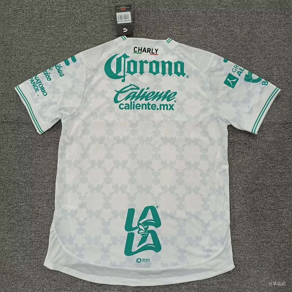 Camiseta Santos Laguna Blanca y Verde 2026/27 – espalda
