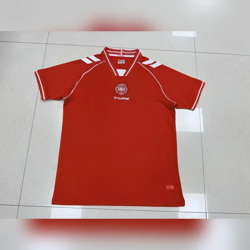 Camiseta Dinamarca Local 2026/27 – frontal