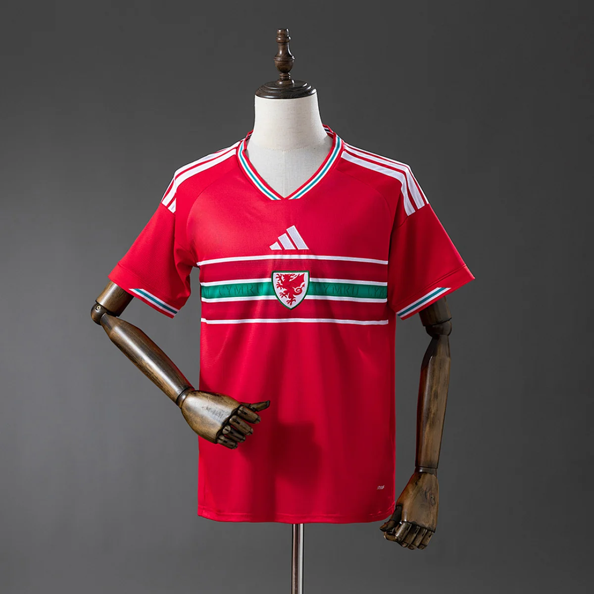 Camiseta Gales Local 2026/27 – frontal