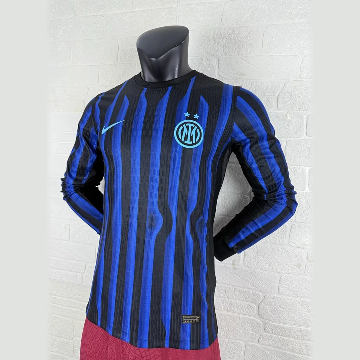Camiseta Inter Manga Larga 2025/26 versión jugador – detalle 2
