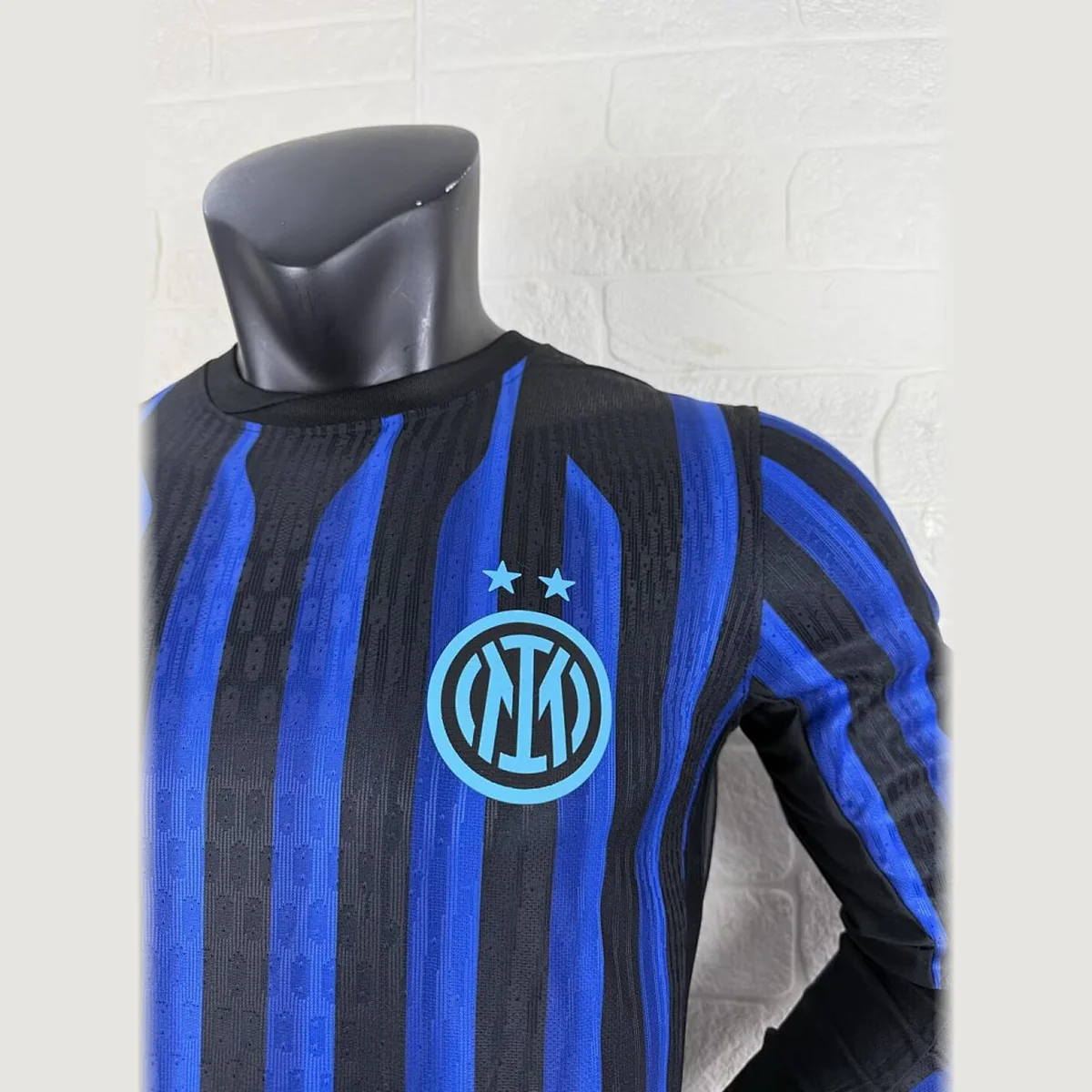Camiseta Inter Manga Larga 2025/26 versión jugador – detalle 3