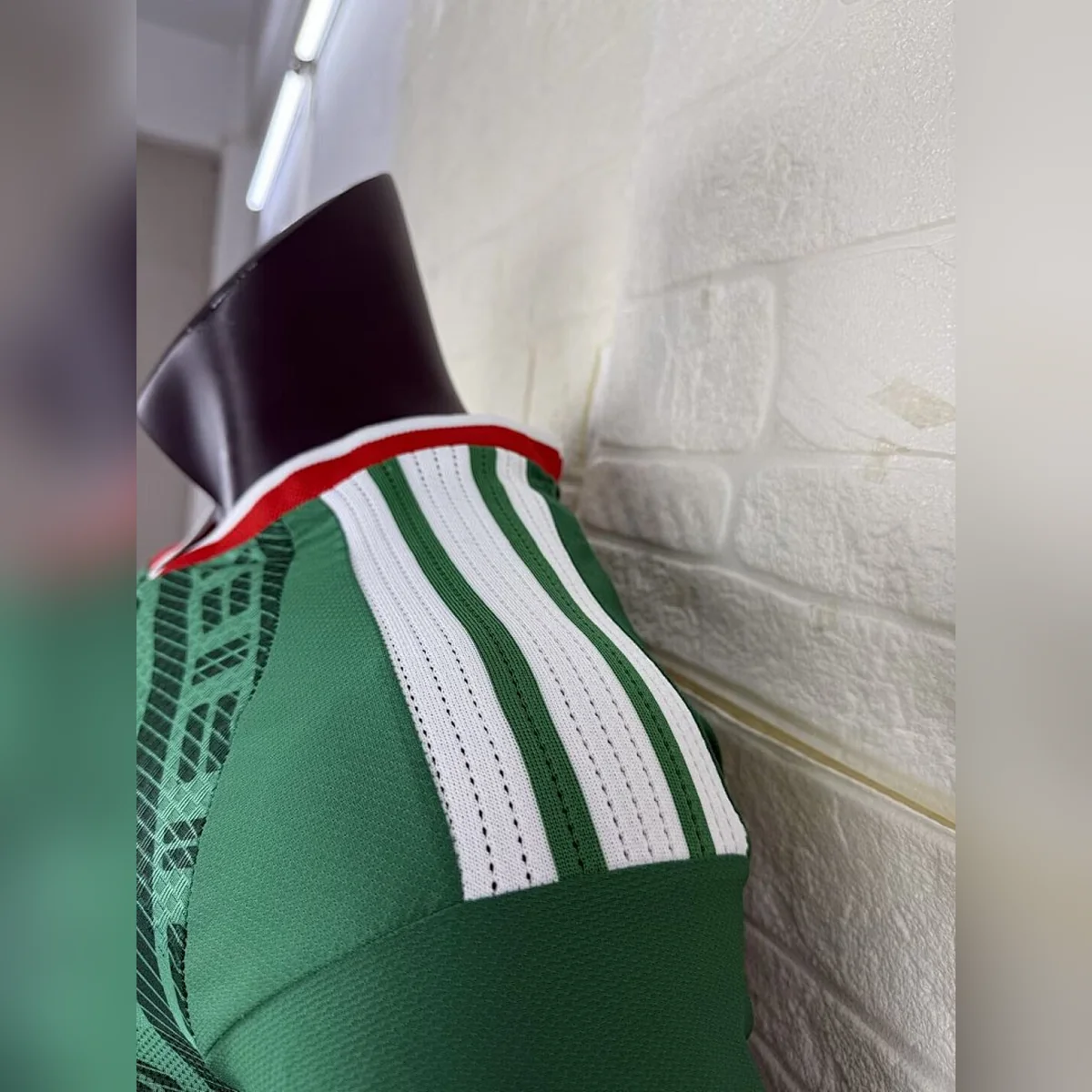 Camiseta México Local Manga Larga 2026/27 Jugador – detalle de la manga
