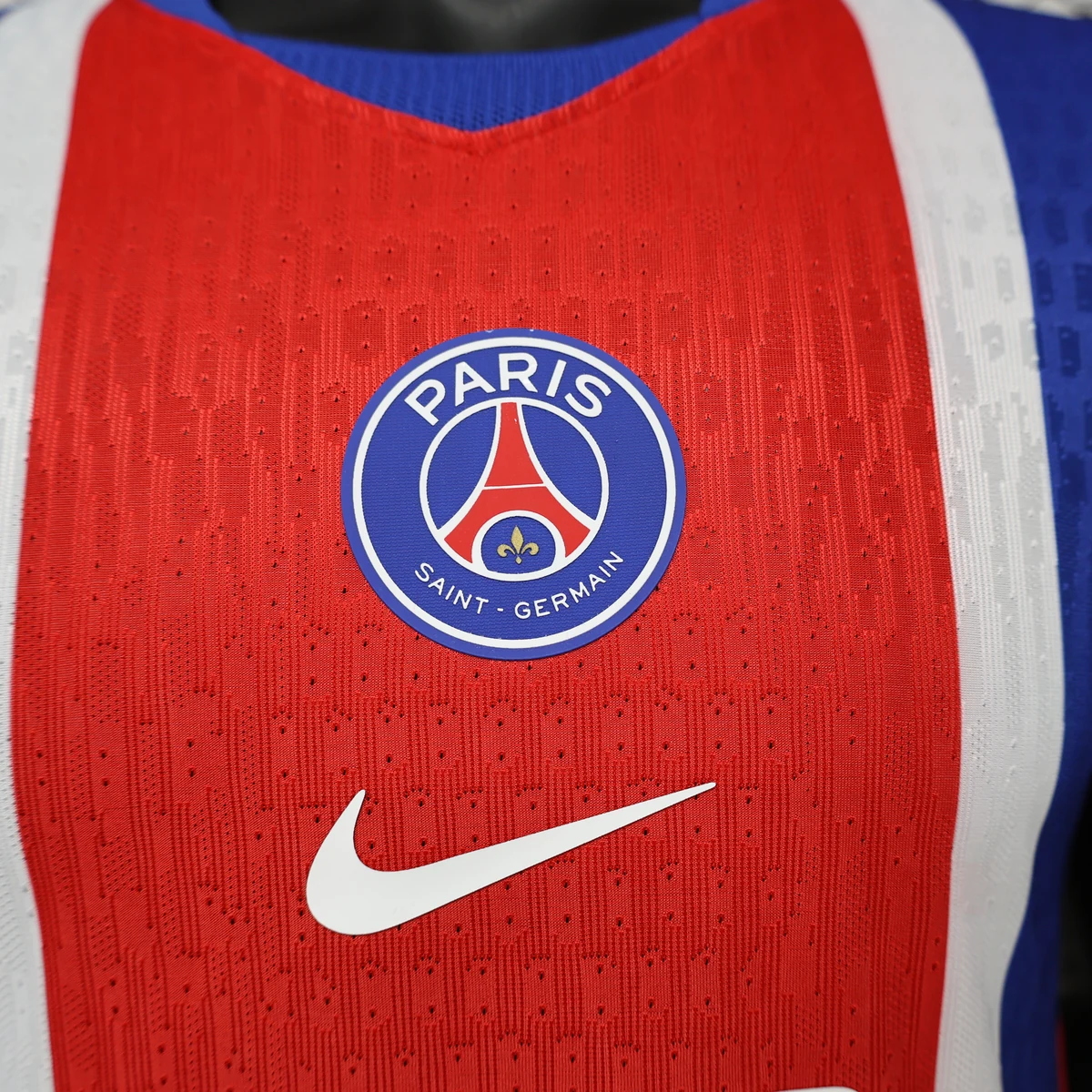 Prima Maglia PSG 2026/27 Versione Giocatore – dettaglio 1