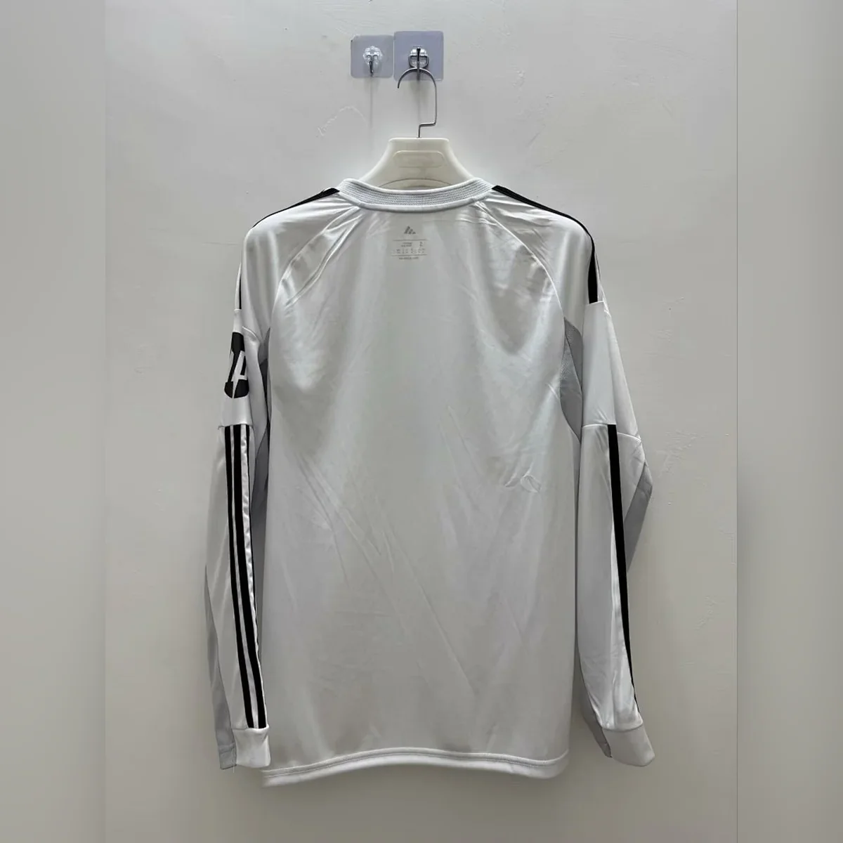 Primera Camiseta Real Madrid Manga Larga 2025/26 – espalda