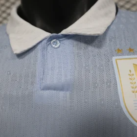 Prima Maglia Uruguay 2026 – Giocatore – foto reale delle cuciture e della lavorazione