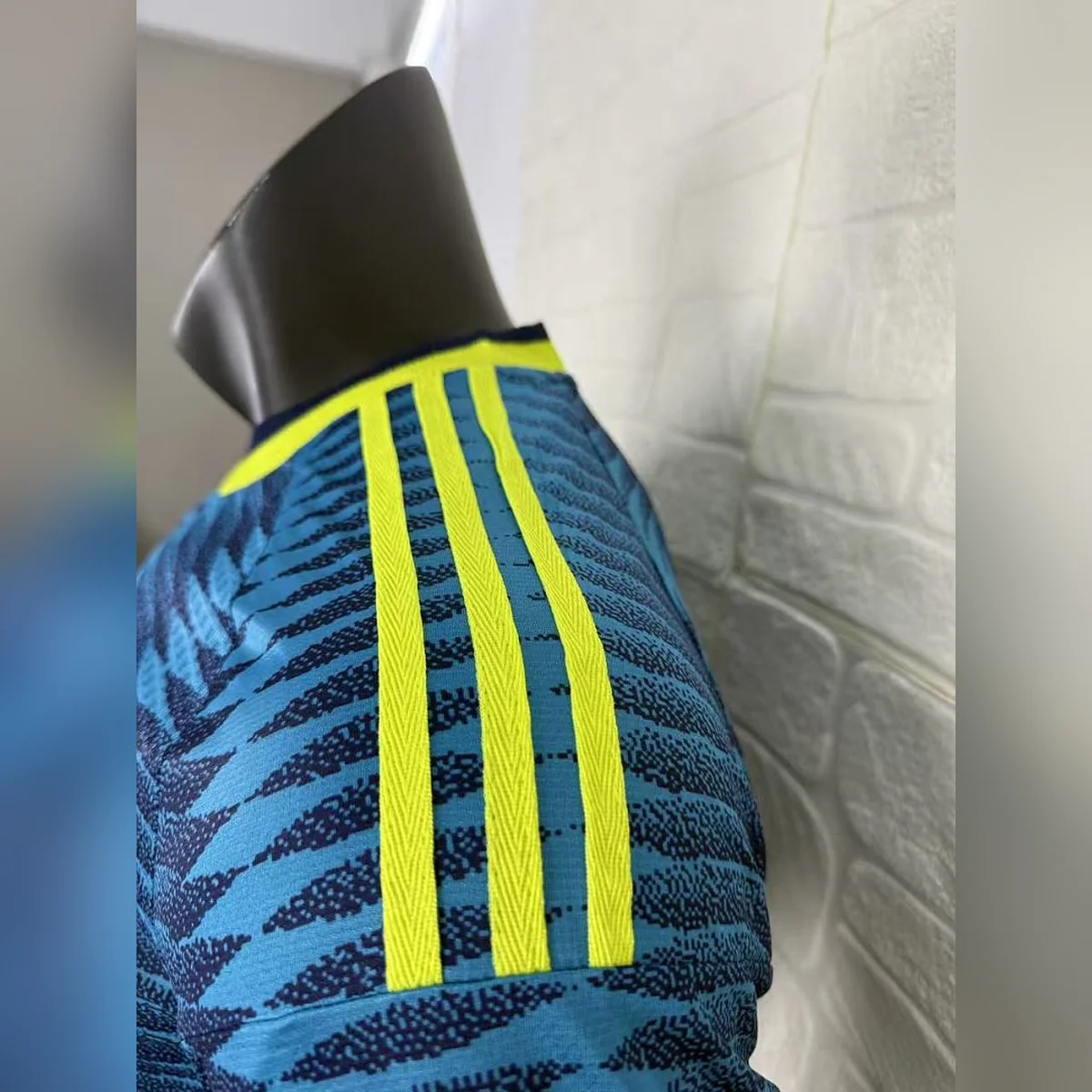 Camiseta Colombia Segunda Equipación 2026/27 – Jugador – detalle de la manga