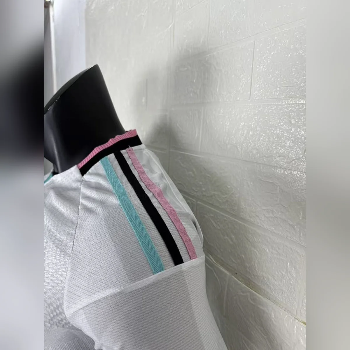 Camiseta Inter Miami Tercera Manga Larga 2026/27 Jugador – detalle de la manga