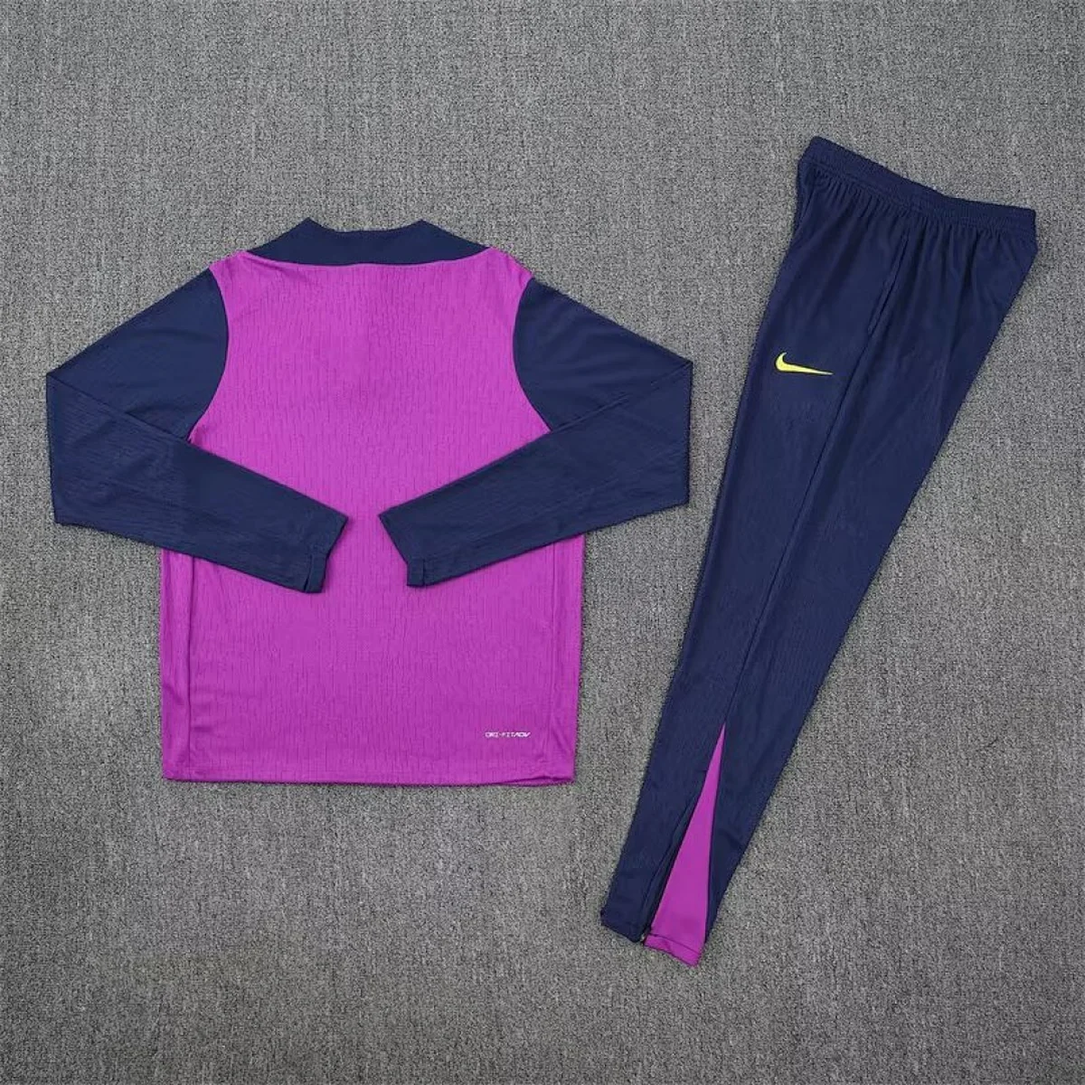 Tuta Barcellona Viola e Blu Navy Mezza Zip 2025/26 – retro