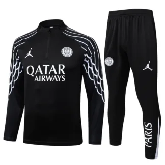 Tuta PSG Nera Jordan Mezza Zip 2025/26 – vista frontale del completo dal fornitore